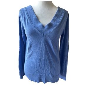 Women’s Size Small Blue V Neck Silk Cashmere Sweater By Banana Republic